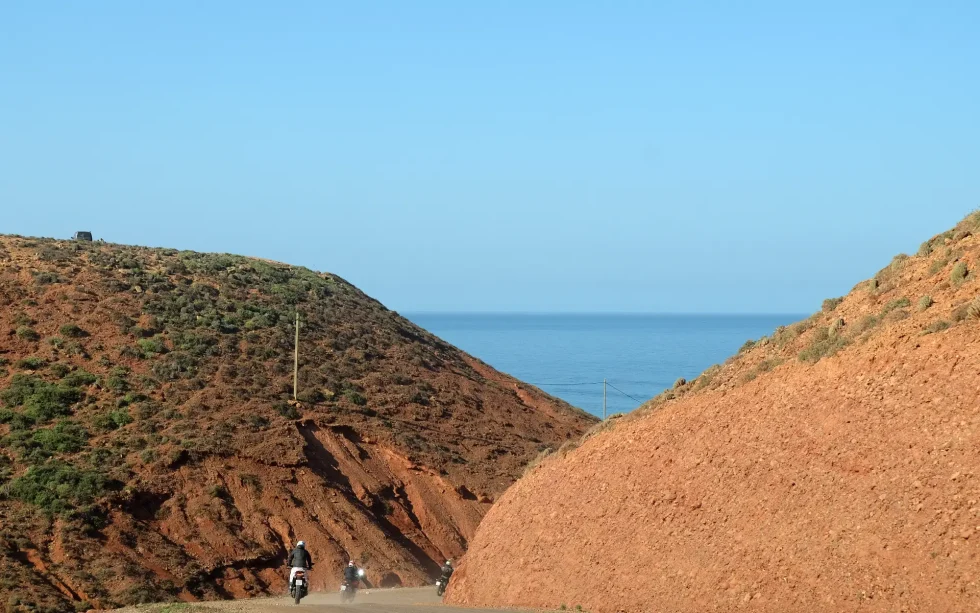 Marruecos en moto de alquiler: Plage Blanque y Anti-Atlas Off Road desde Agadir