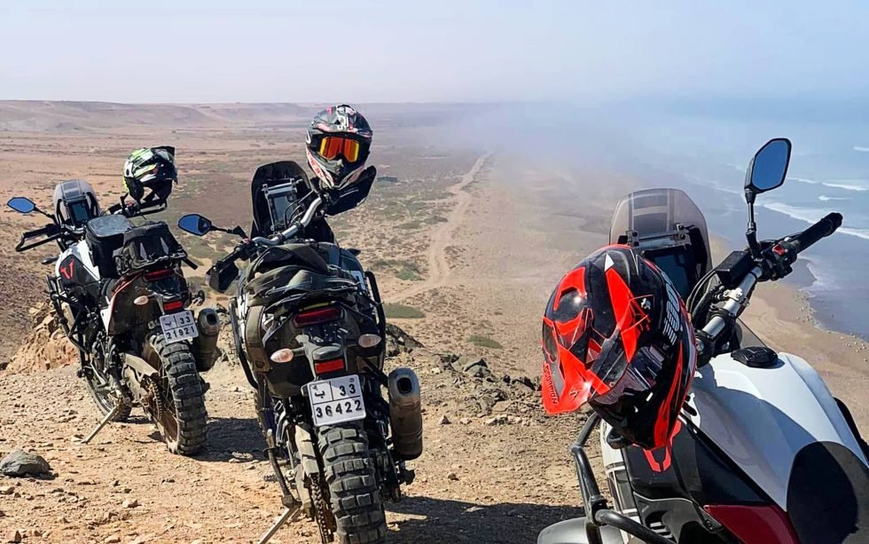 Marruecos en moto de alquiler: Plage Blanque y Anti-Atlas Off Road desde Agadir